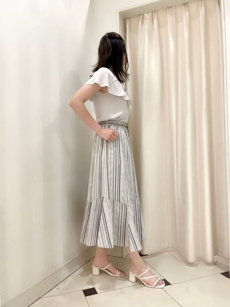 ANY SIS 金井 コーディネート画像