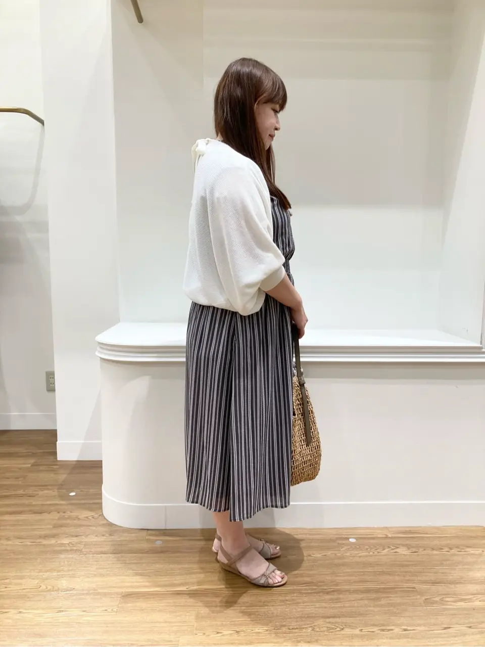 ANY SIS スタッフ コーディネート画像