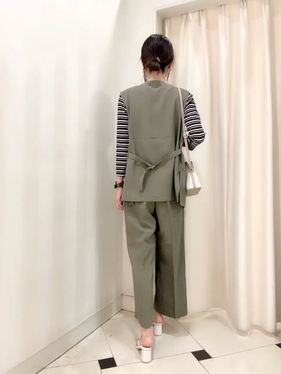 ANY SIS 金井 コーディネート画像