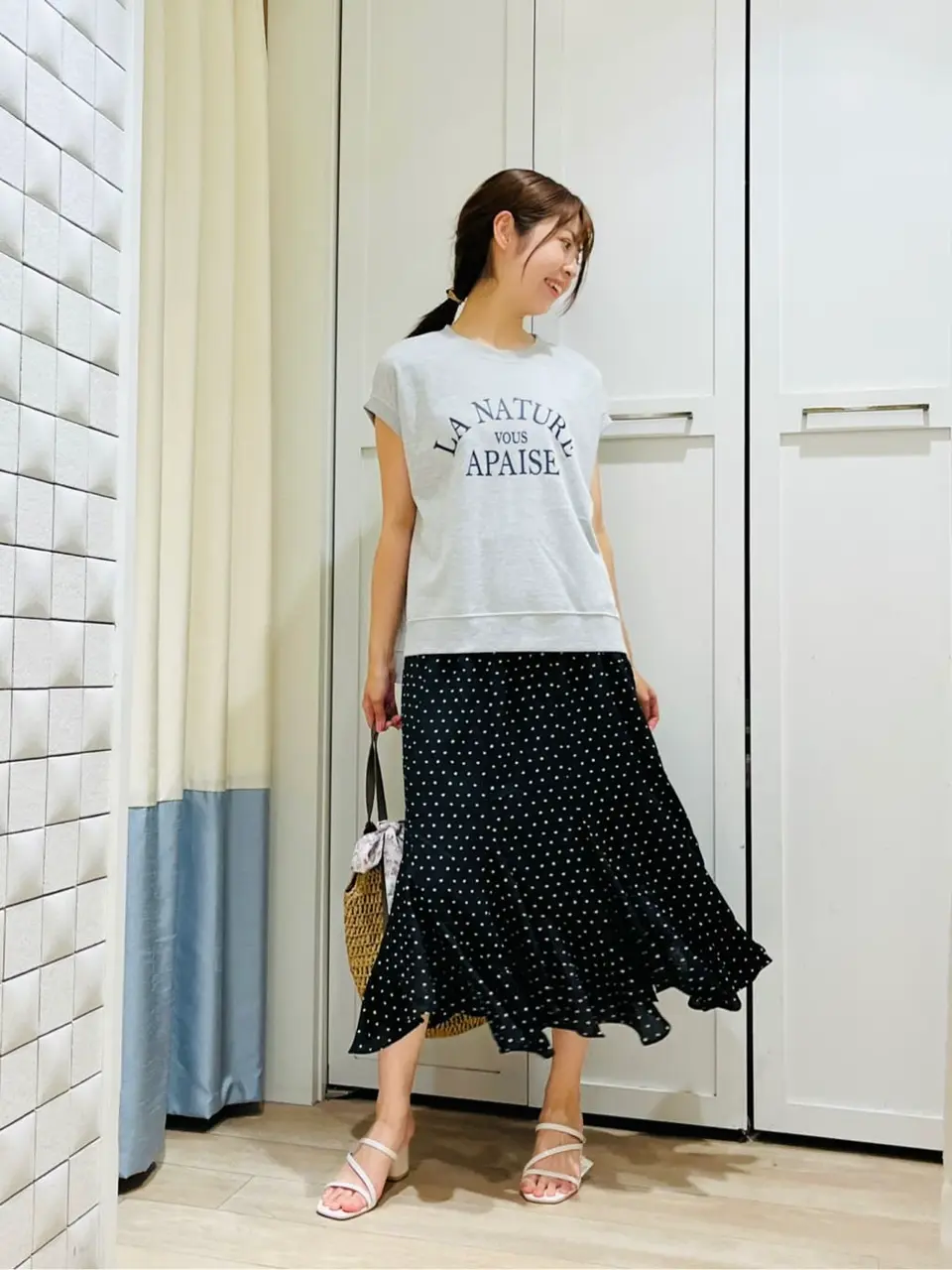 ANY SIS スタッフ コーディネート画像