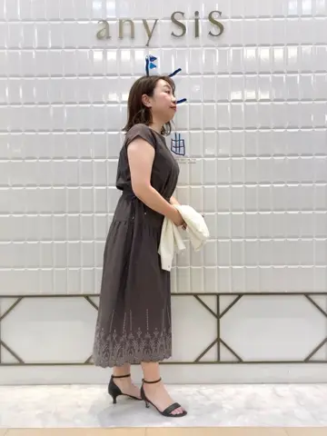 ANY SIS 中山 コーディネート画像