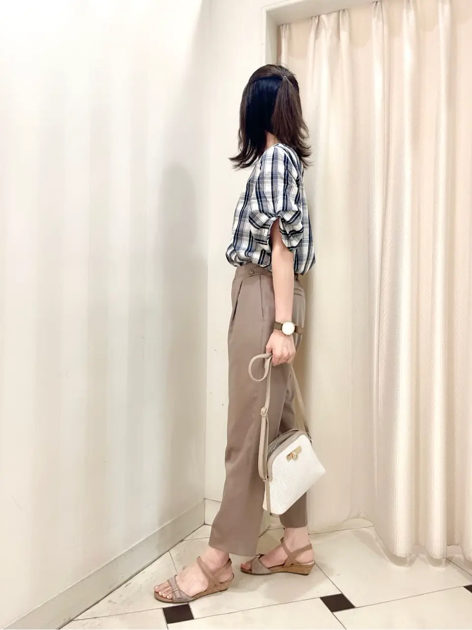 ANY SIS 金井 コーディネート画像