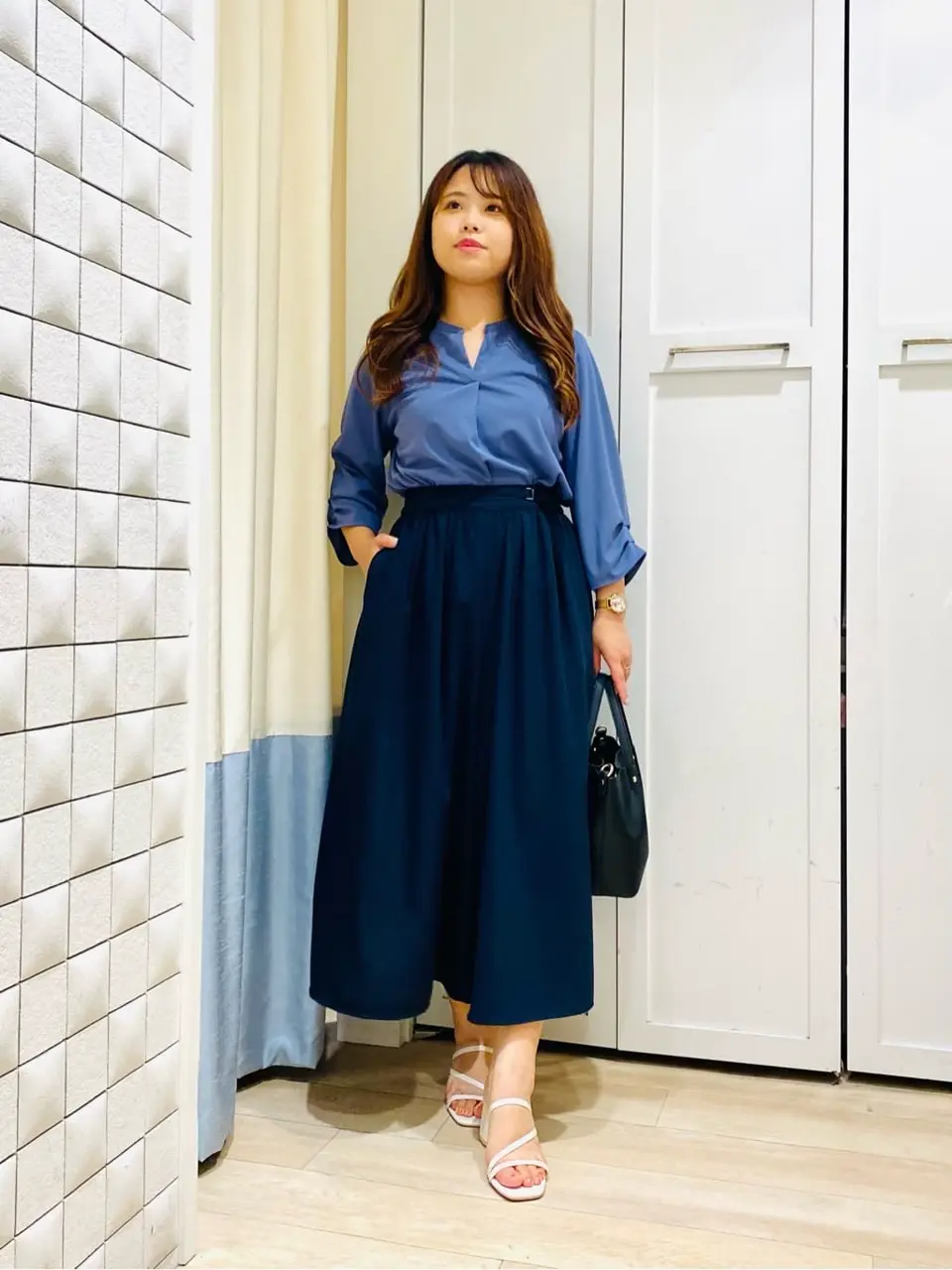 ANY SIS スタッフ コーディネート画像