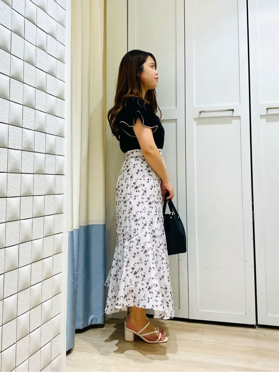 ANY SIS スタッフ コーディネート画像