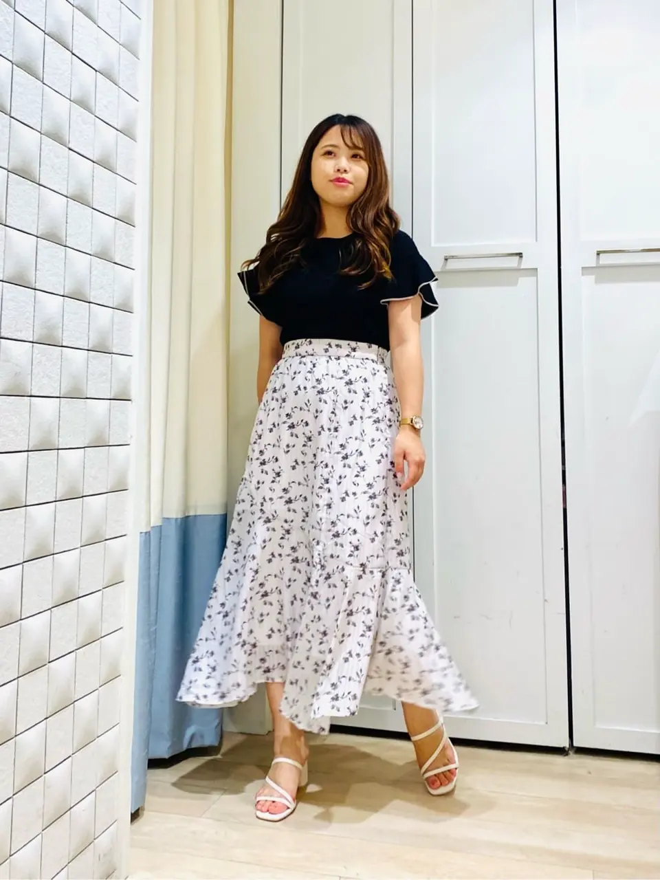 ANY SIS スタッフ コーディネート画像