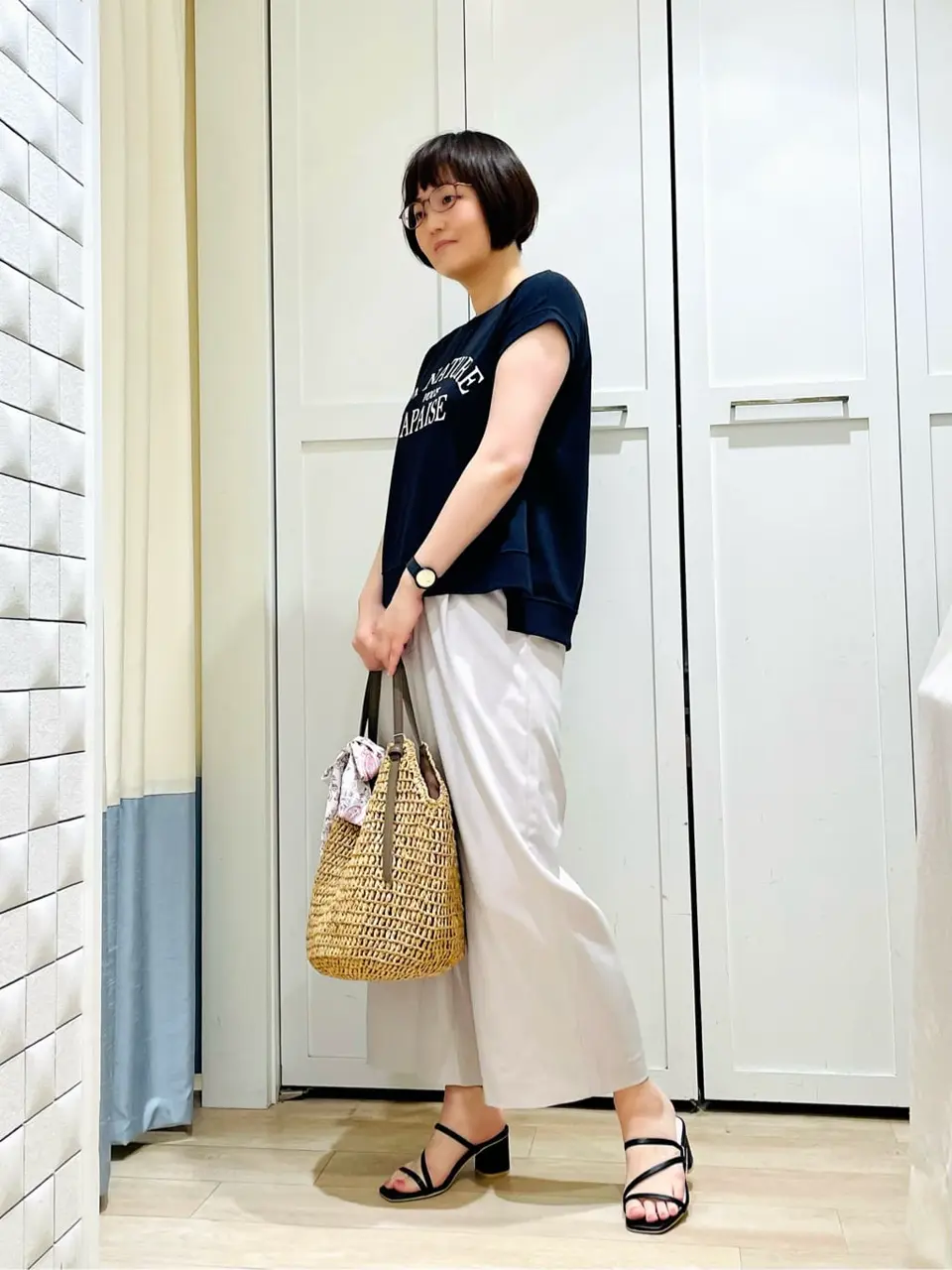 ANY SIS スタッフ コーディネート画像