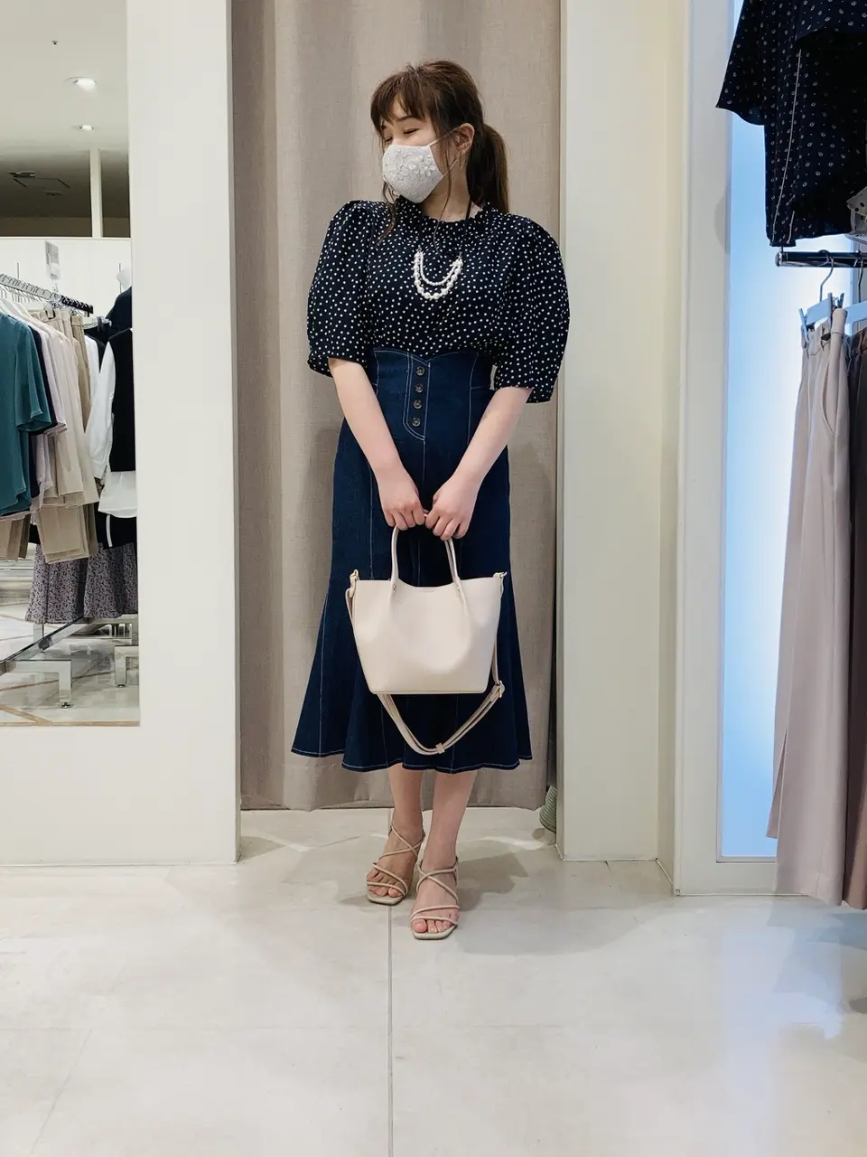 ANY SIS 川根　彩 コーディネート画像