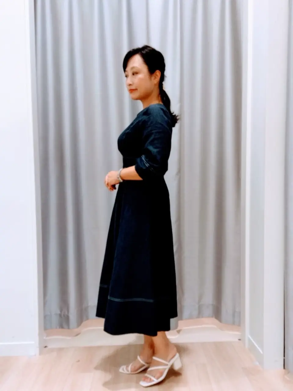 ANY SIS 佐藤 コーディネート画像