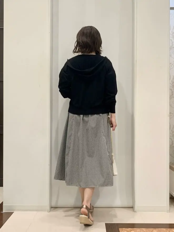 ANY SIS 横田 コーディネート画像