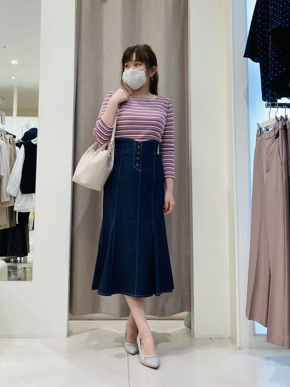 ANY SIS 川根　彩 コーディネート画像