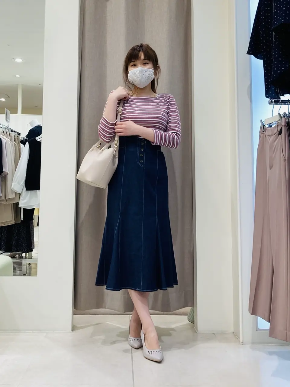 ANY SIS 川根　彩 コーディネート画像