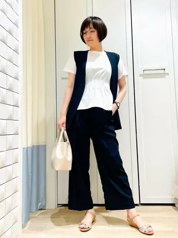 ANY SIS スタッフ コーディネート画像