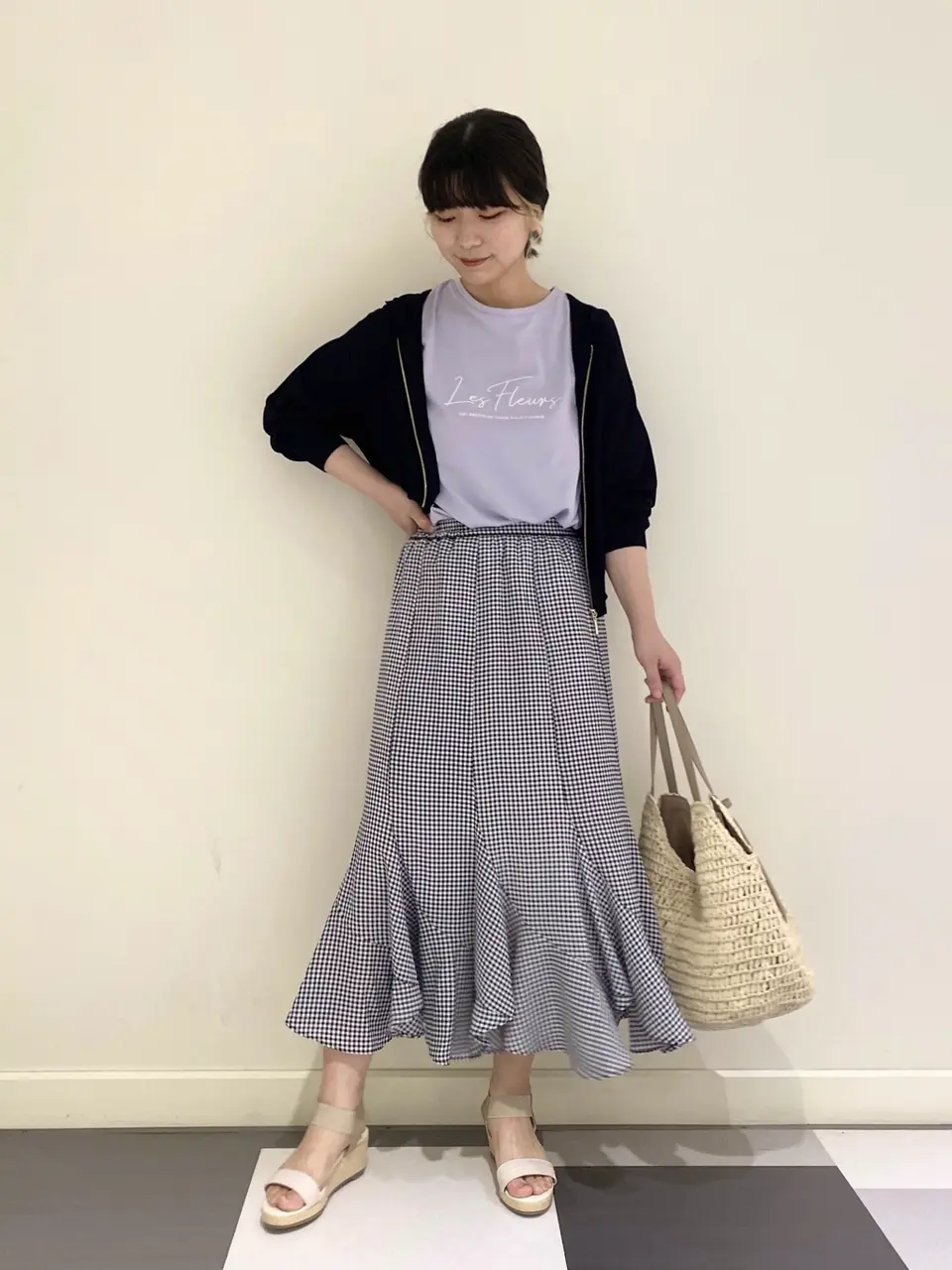 ANY SIS スタッフ コーディネート画像