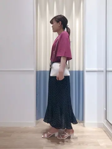 ANY SIS スタッフ コーディネート画像