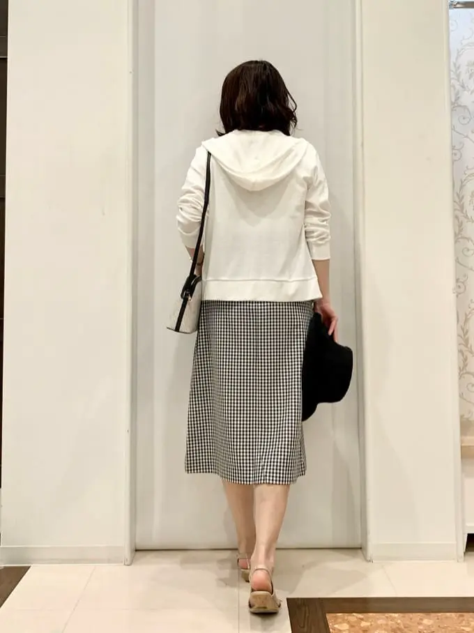 ANY SIS 横田 コーディネート画像