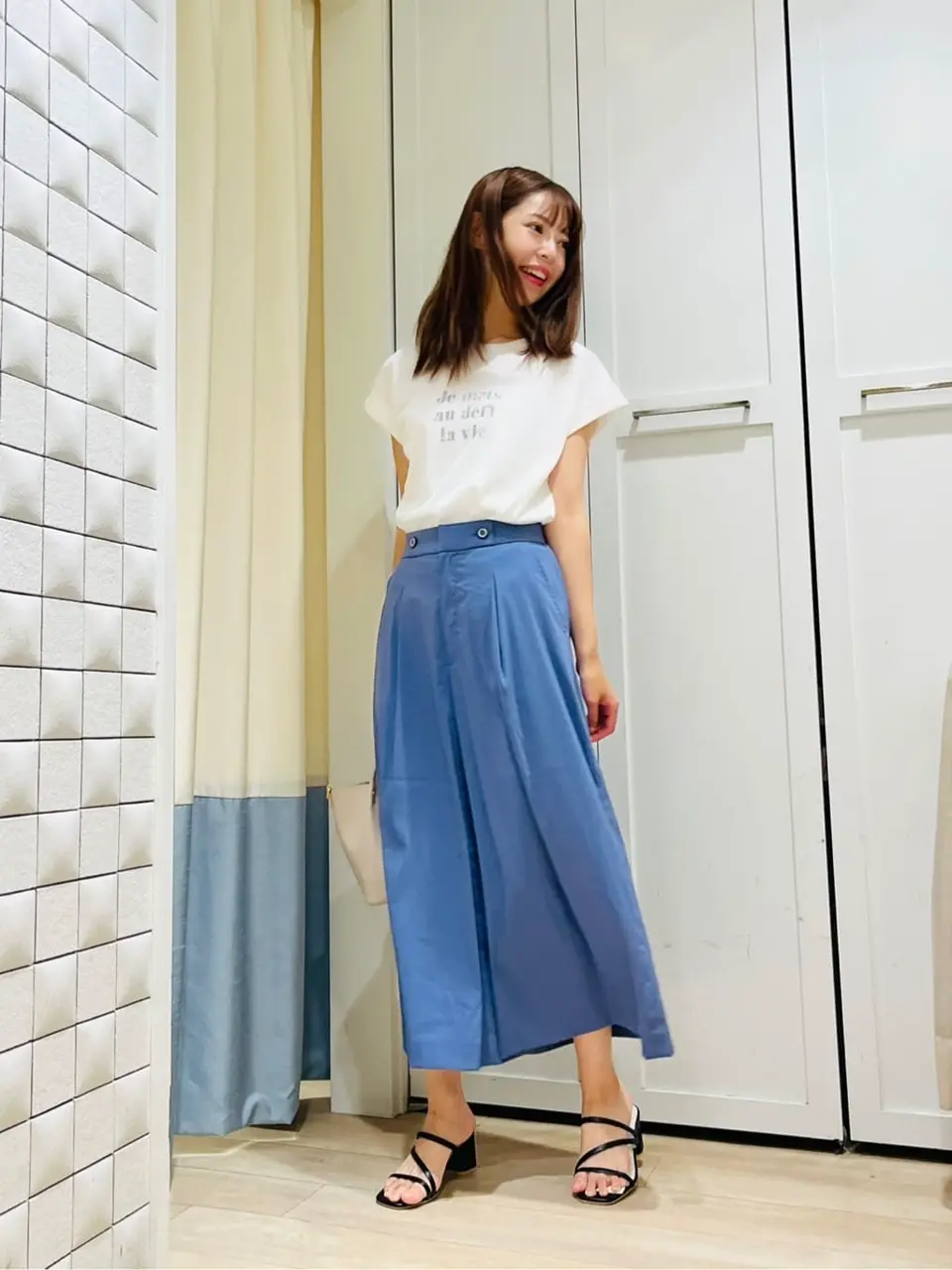 ANY SIS スタッフ コーディネート画像