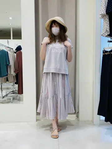 ANY SIS 川根　彩 コーディネート画像