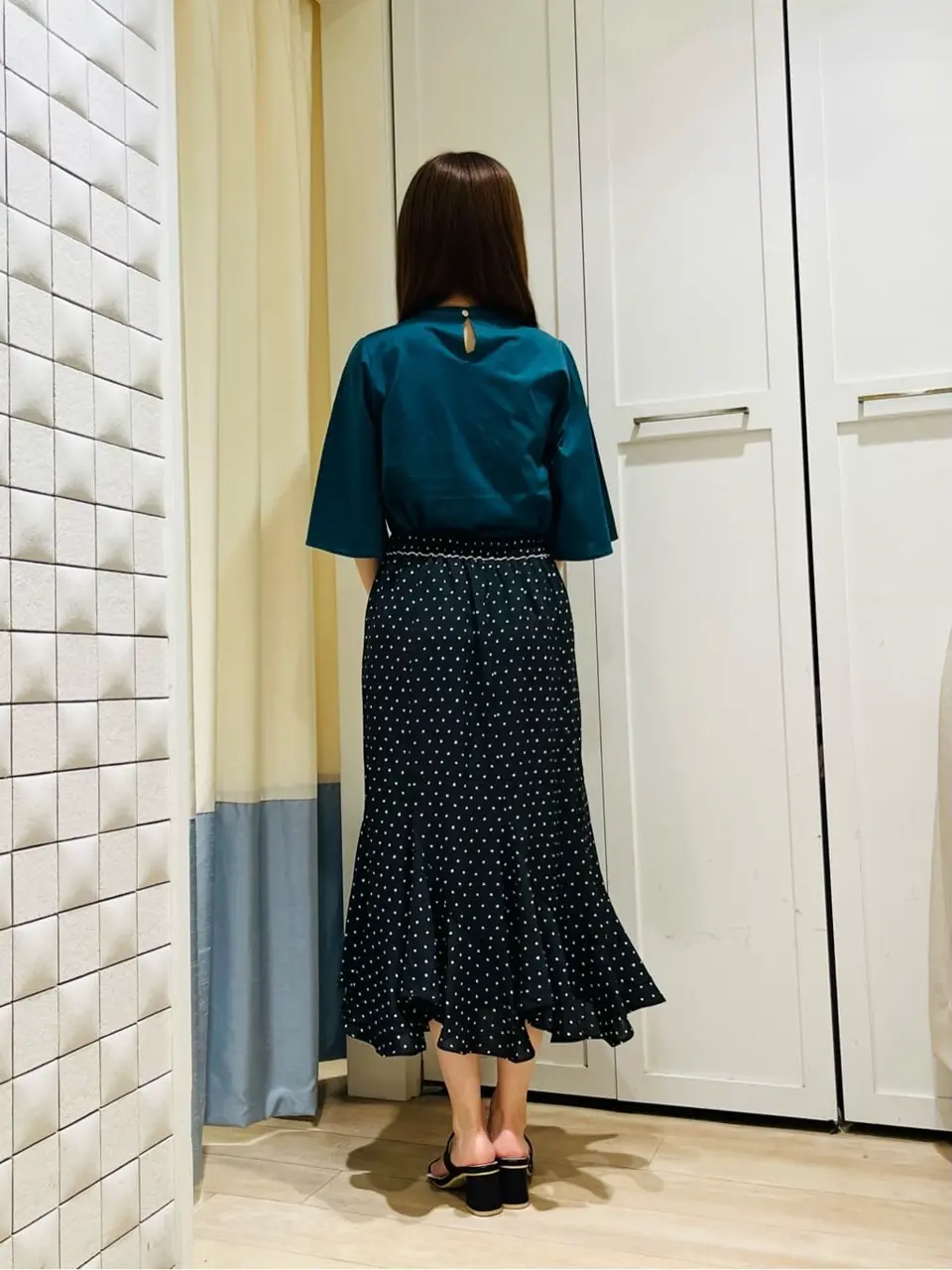 ANY SIS スタッフ コーディネート画像