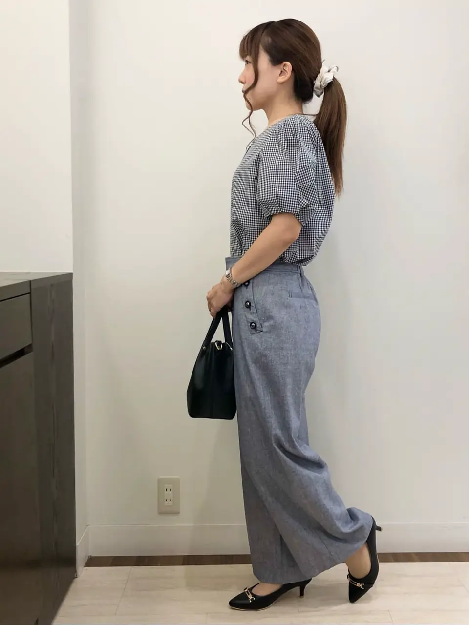 ANY SIS スタッフ コーディネート画像