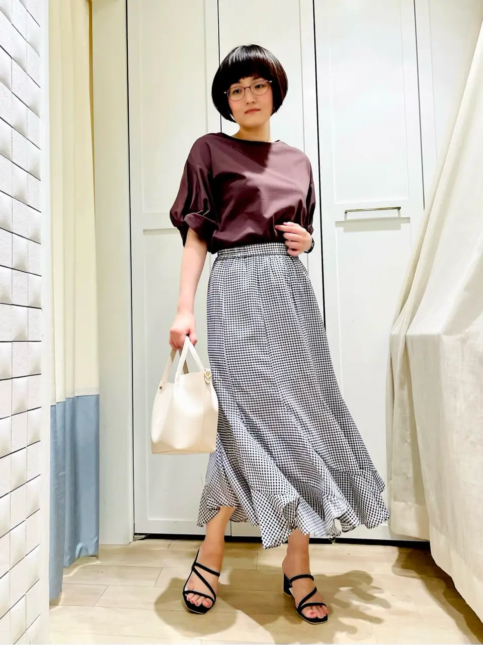 ANY SIS スタッフ コーディネート画像