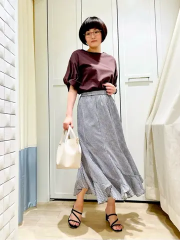 ANY SIS スタッフ コーディネート画像