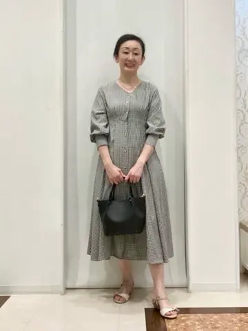 ANY SIS スタッフ コーディネート画像