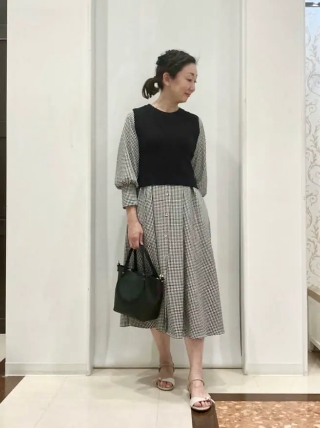 ANY SIS スタッフ コーディネート画像