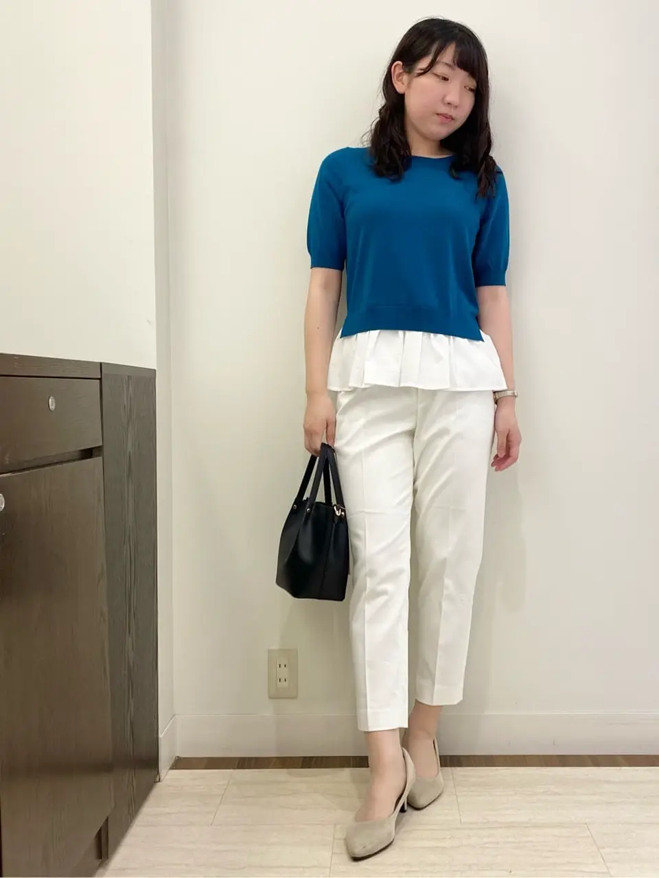 ANY SIS スタッフ コーディネート画像