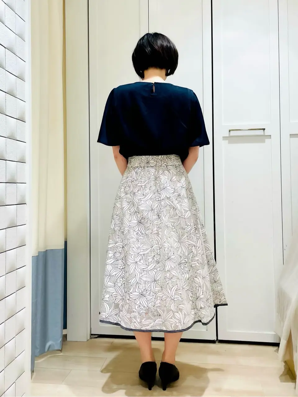 ANY SIS スタッフ コーディネート画像