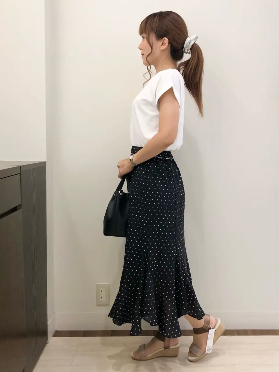 ANY SIS スタッフ コーディネート画像