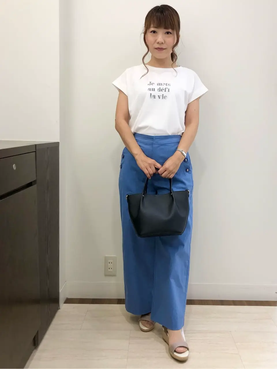 ANY SIS スタッフ コーディネート画像