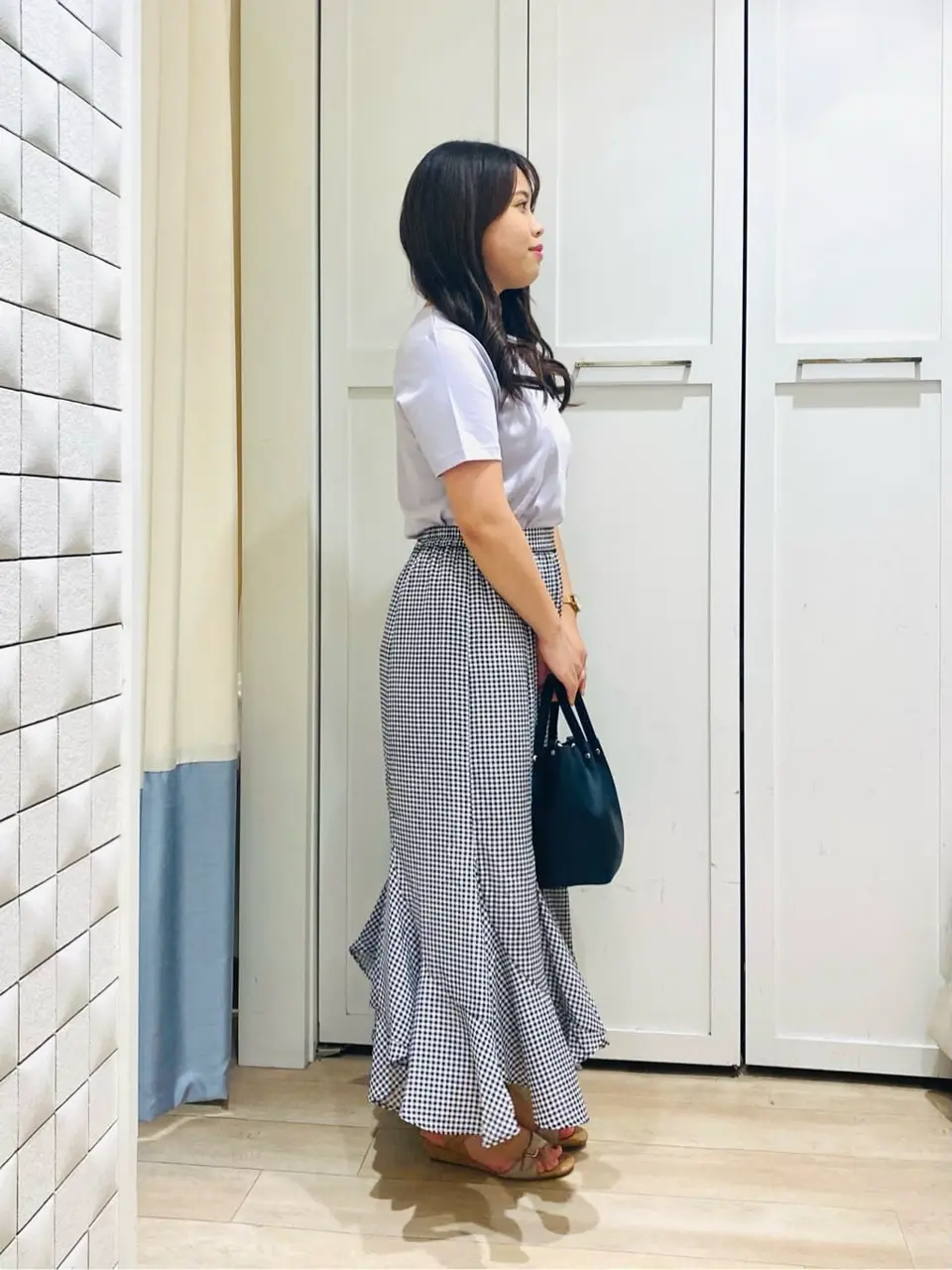 ANY SIS スタッフ コーディネート画像