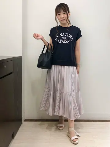 ANY SIS スタッフ コーディネート画像