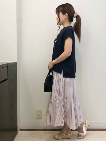 ANY SIS スタッフ コーディネート画像