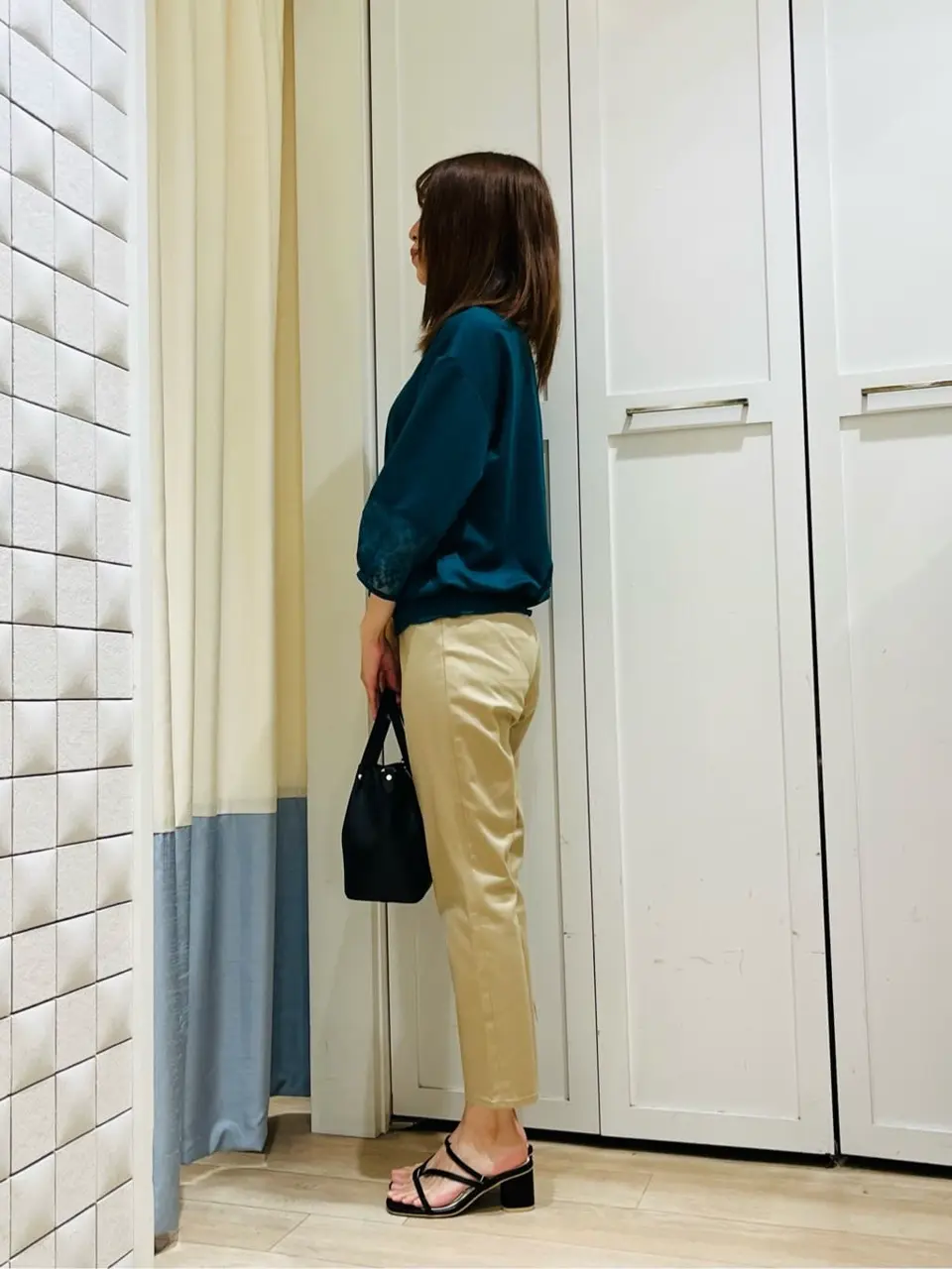 ANY SIS スタッフ コーディネート画像