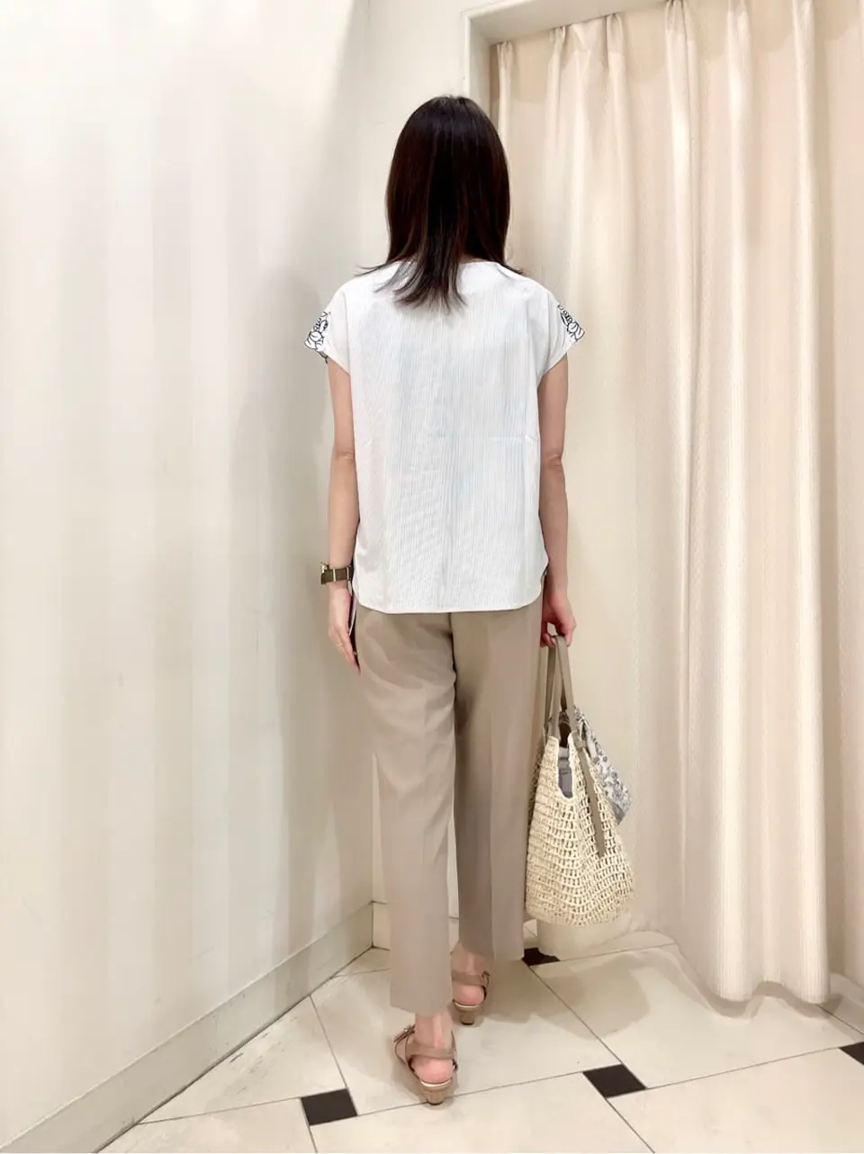 ANY SIS 金井 コーディネート画像