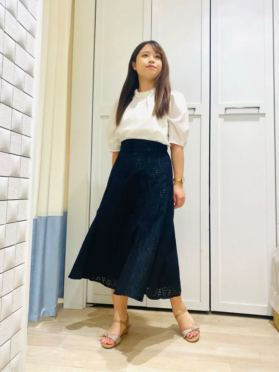 ANY SIS スタッフ コーディネート画像