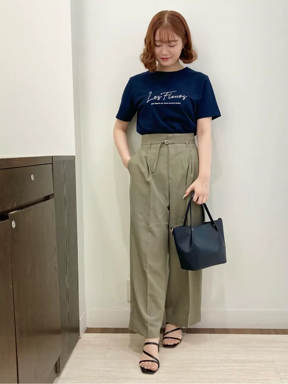 ANY SIS スタッフ コーディネート画像