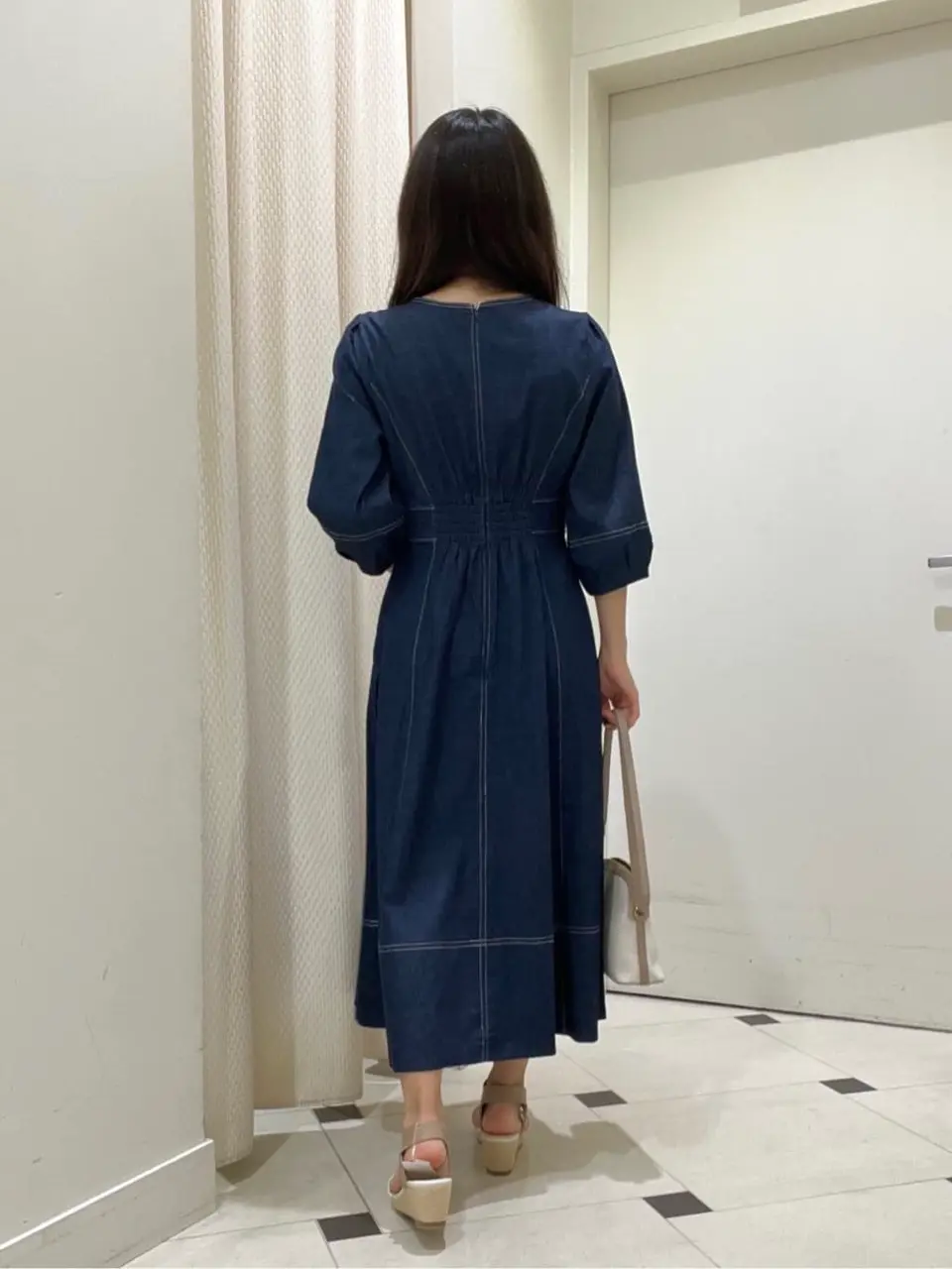 ANY SIS スタッフ コーディネート画像