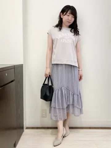 ANY SIS スタッフ コーディネート画像