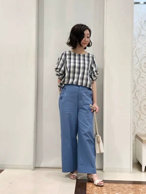 ANY SIS スタッフ コーディネート画像