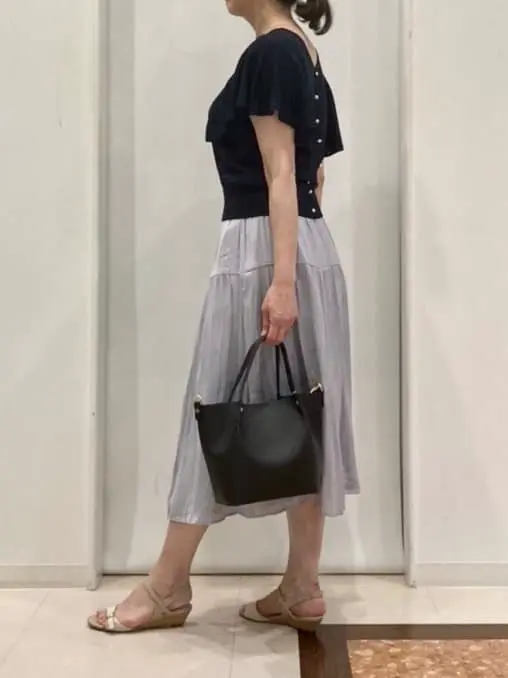 ANY SIS スタッフ コーディネート画像