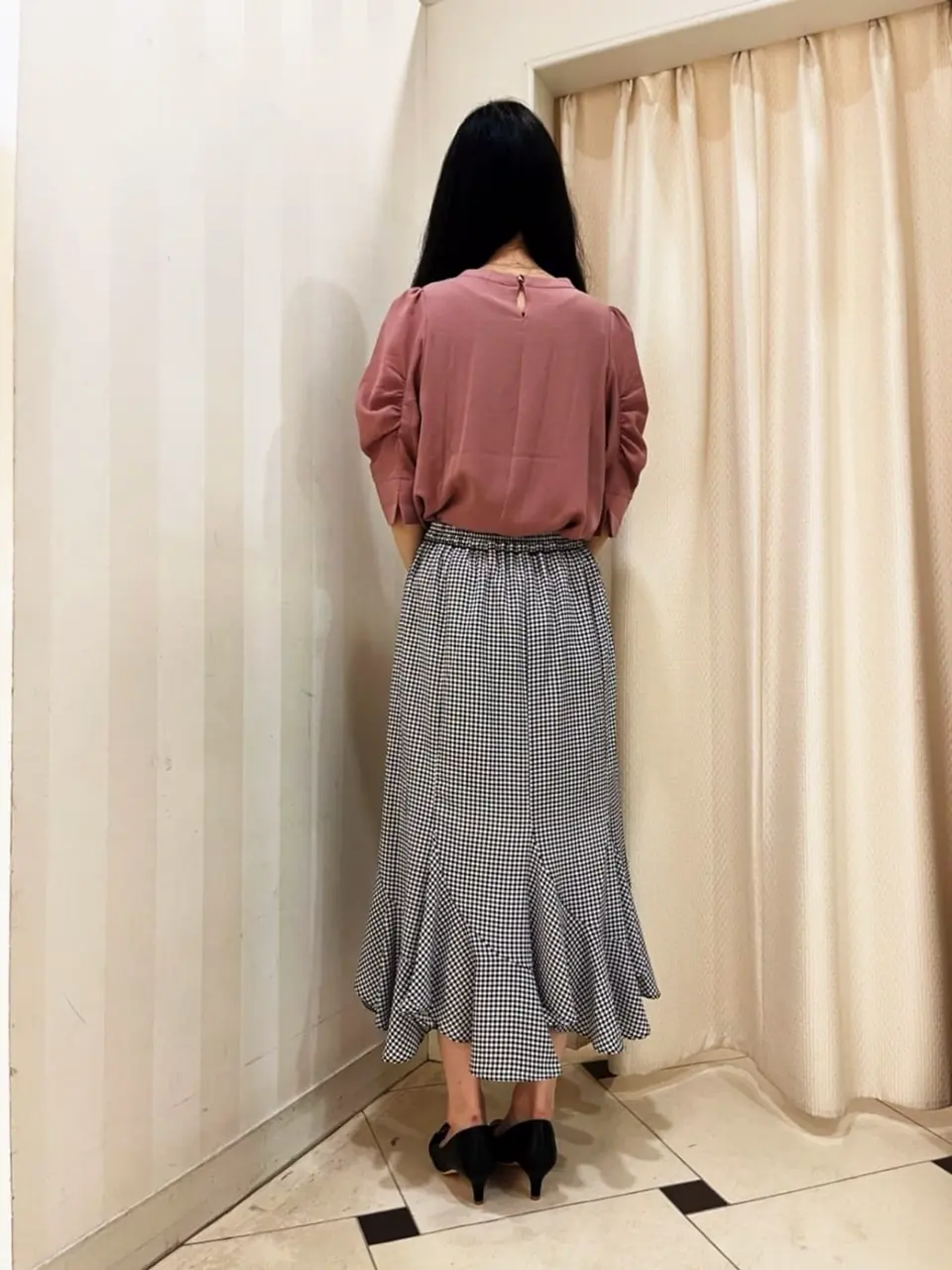 ANY SIS スタッフ コーディネート画像