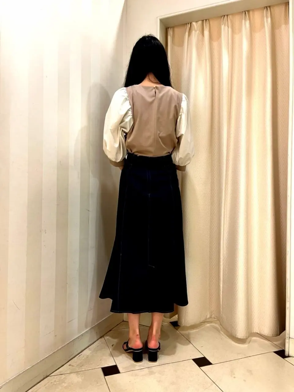 ANY SIS スタッフ コーディネート画像