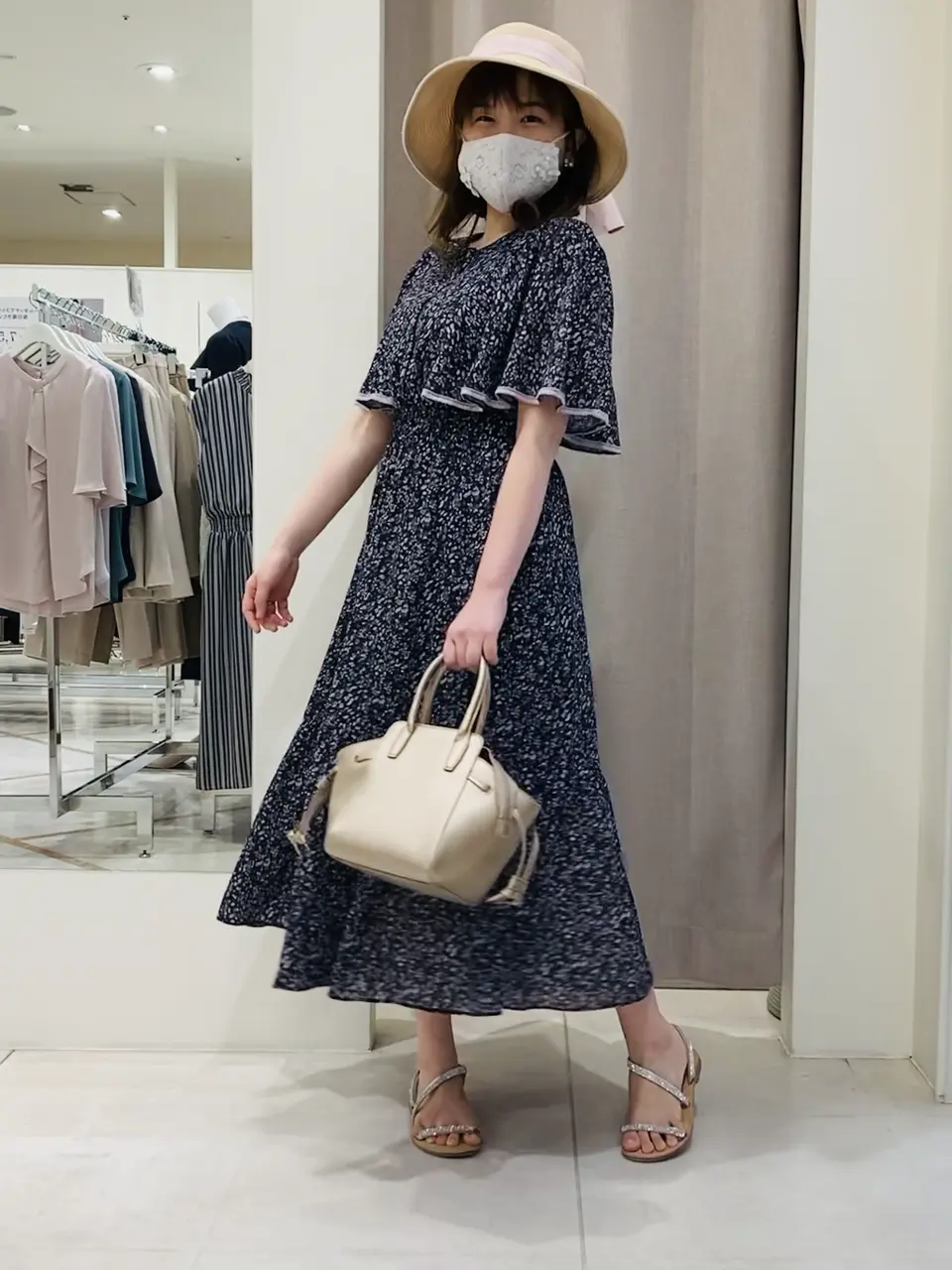 ANY SIS 川根　彩 コーディネート画像