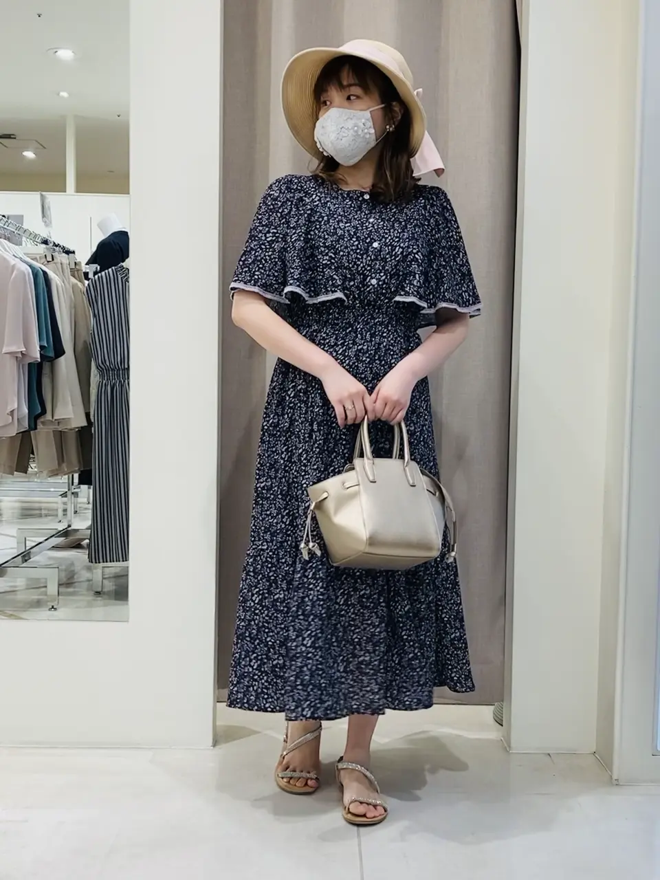 ANY SIS 川根　彩 コーディネート画像