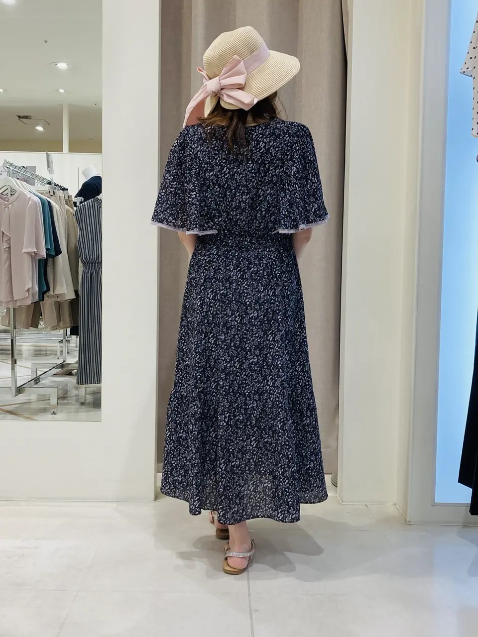 ANY SIS 川根　彩 コーディネート画像