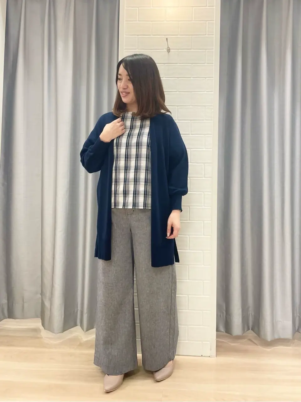 ANY SIS 丸岡 コーディネート画像