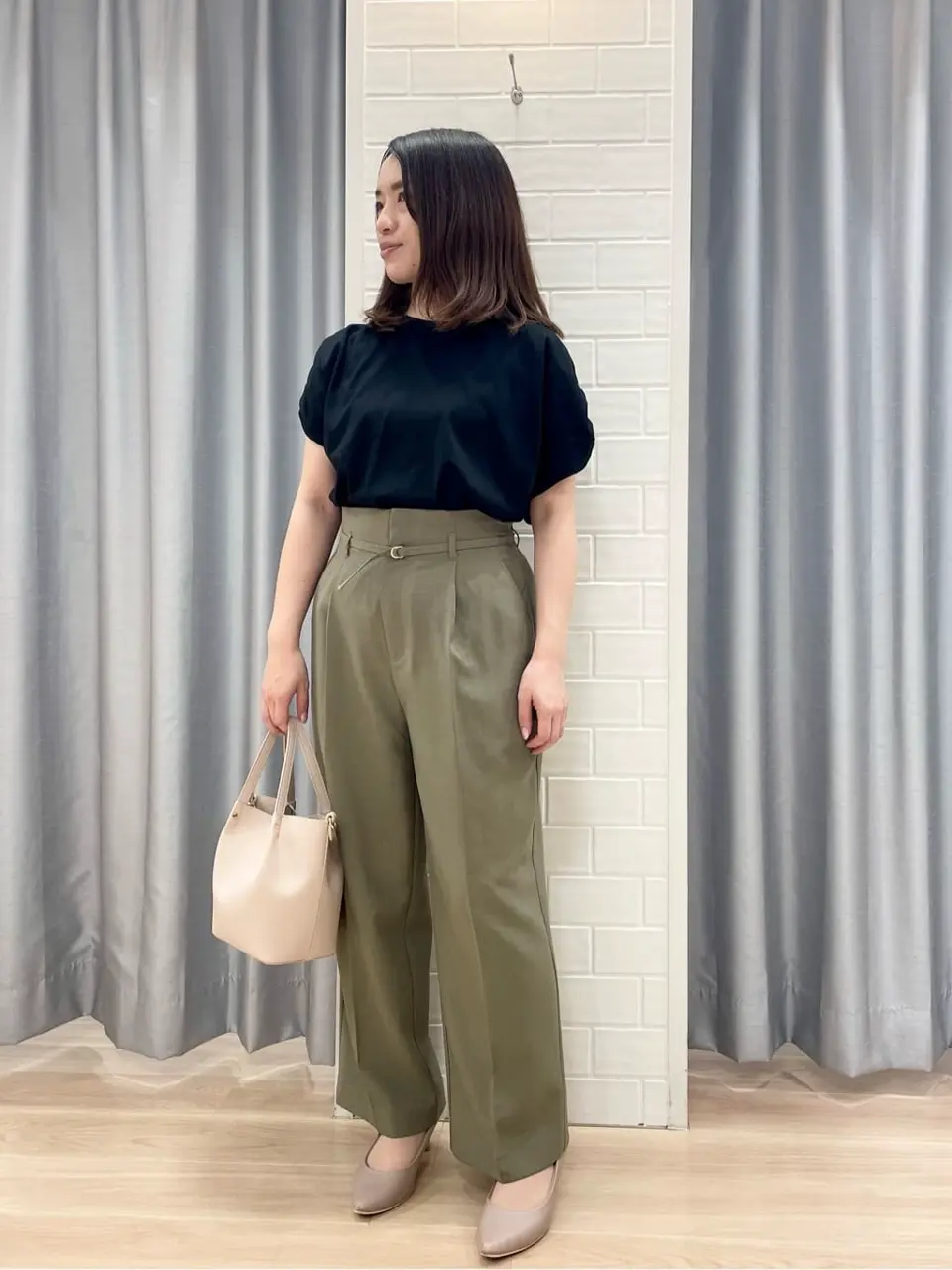 ANY SIS 丸岡 コーディネート画像