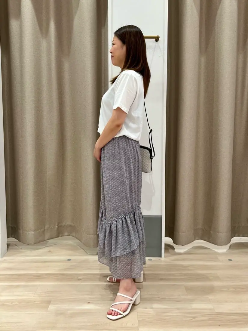 ANY SIS 瀬野 コーディネート画像